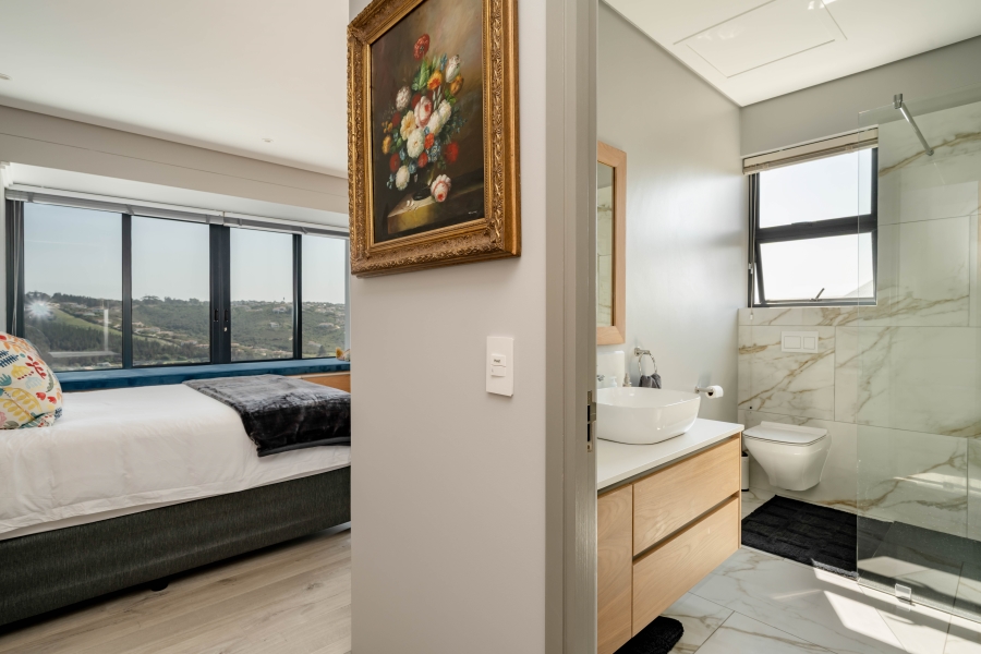 4 Bedroom Property for Sale in Brackenridge Western Cape